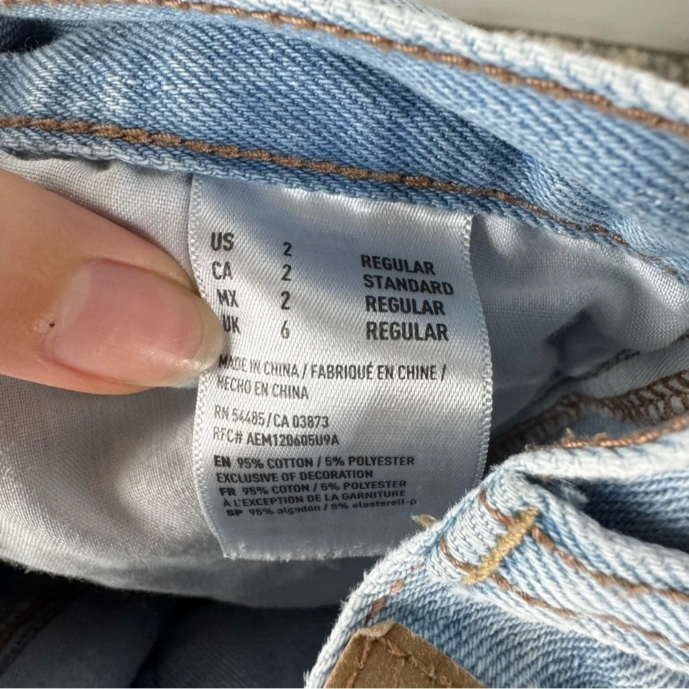 American Eagle Mom Jean Distressed Ripped Denim Jeans